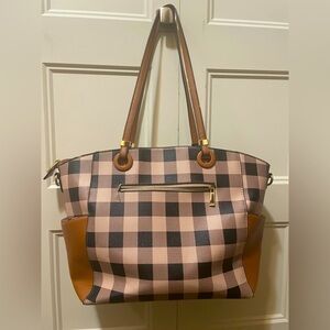 Beautiful handbags MKF collection
Karlie Cognac Marron